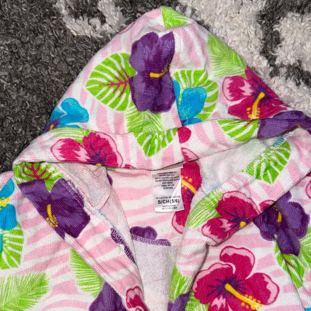 EUC Saint Eve Swim Kids Floral Hooded Bathrobe - Cotton Towel Hibiscus - S - Picture 3 of 6